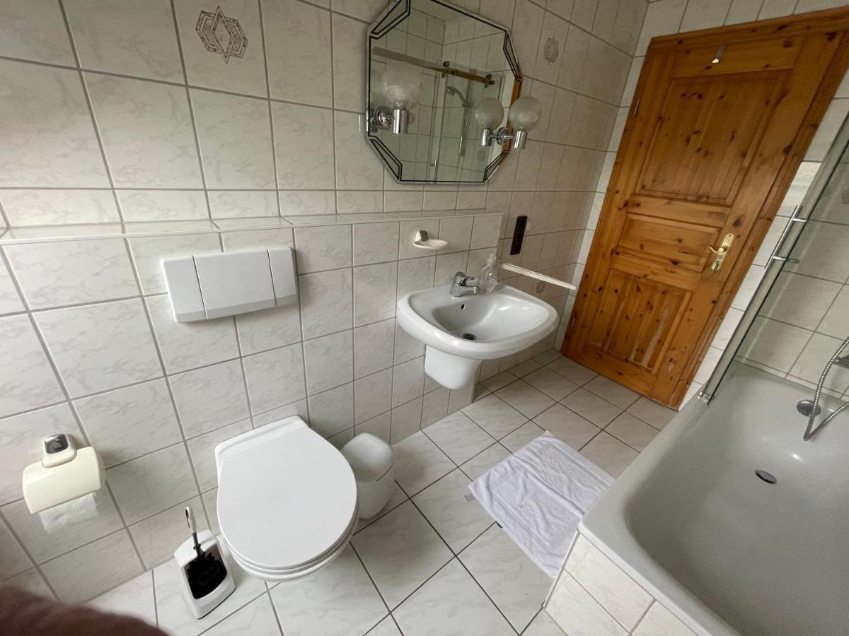 Ferienwohnung Zum Nuerburgring Munk Bagian luar foto